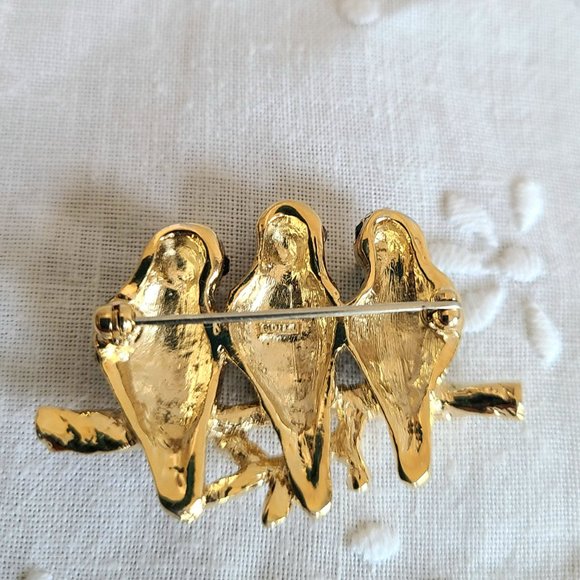 Butler Fac Fifth Avenue Collection brooch with 3 birds/parrots. - Picture 6 of 6